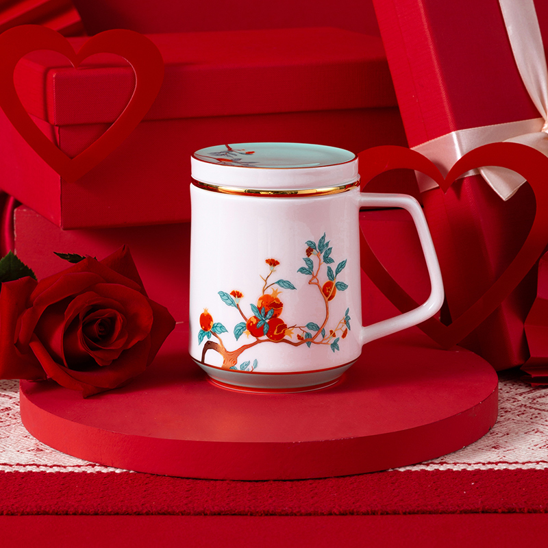 紅石榴家園中式宮廷風骨瓷帶蓋濾茶杯